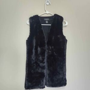 Liz Caliborne Black Faux Fur Vest Medium